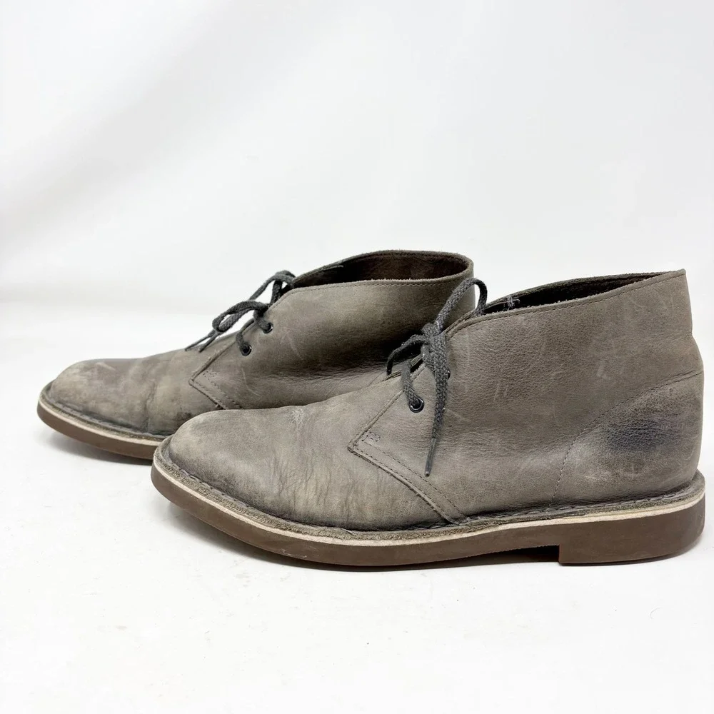 Clarks Desert Grey Leather Chukka Ankle Boots Mens Size 8.5 Lace Up Round Toe